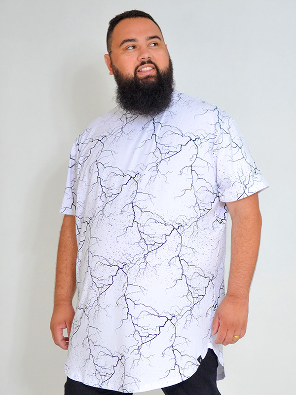 Camiseta Plus Size LongLine Marmorizada Branca 