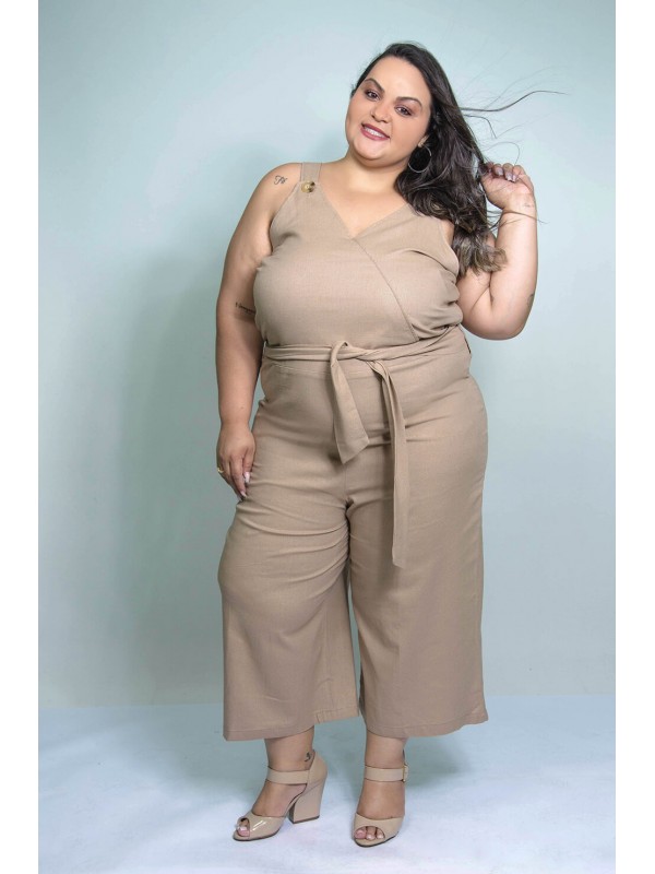 Macacão PantaCourt em Linho Caqui